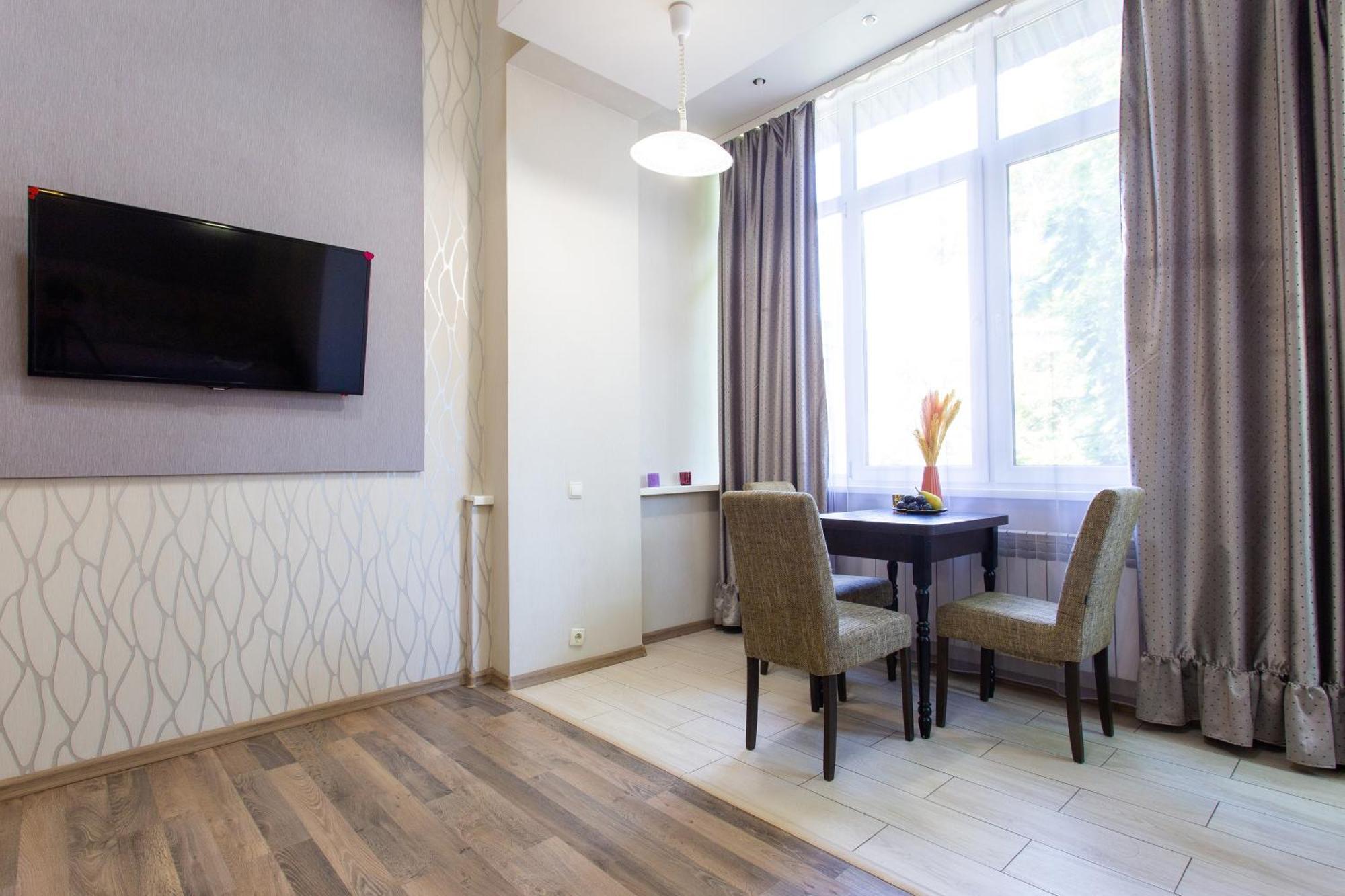 Royal Apartment On Pushkinskaya Kharkiv Eksteriør billede